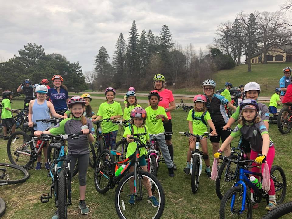 Kids mountain bike deals trail